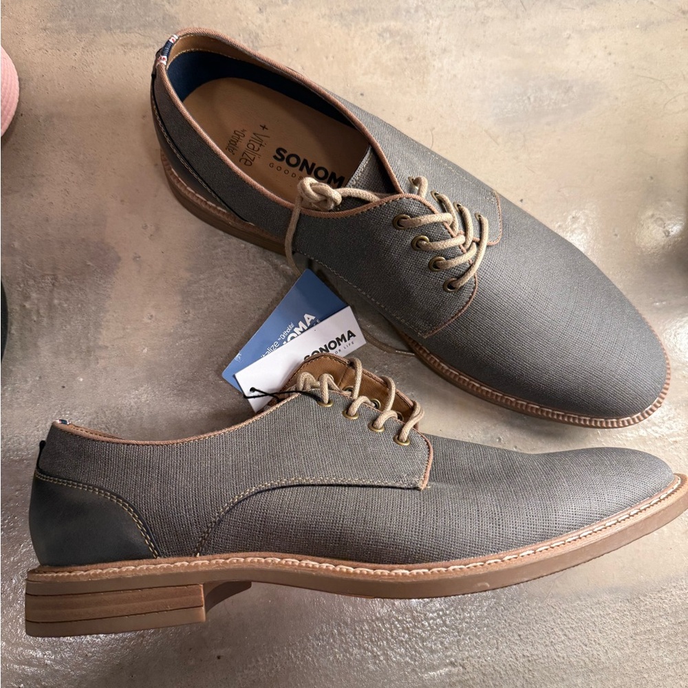 NWT Sonoma Gray Oxfords with Tan Trim and Ortholite footbed